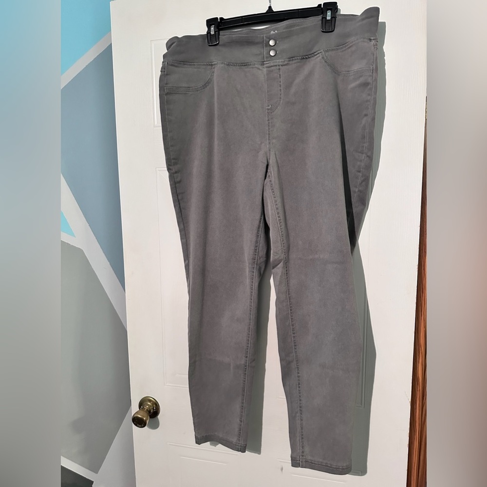 NWT Terra & Sky gray jeans Size 16/18